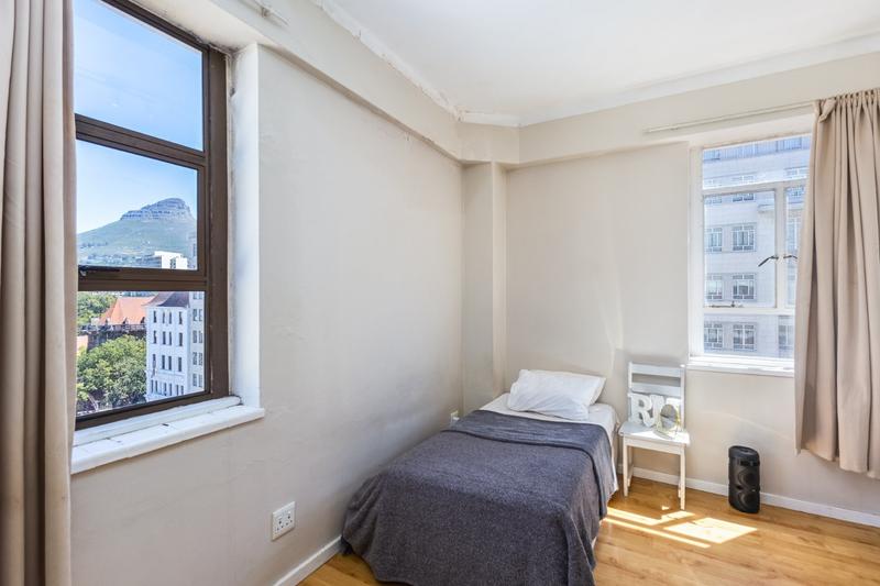 2 Bedroom Property for Sale in Cape Town City Centre Western Cape